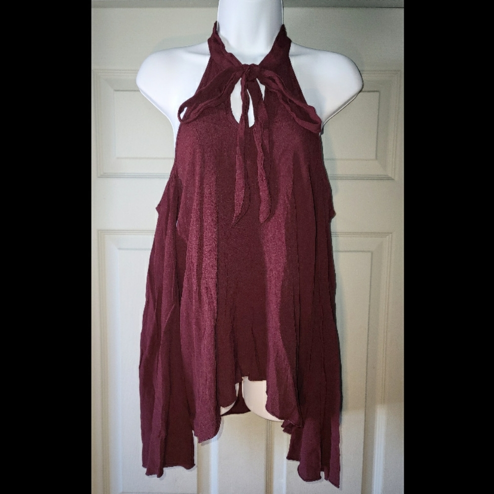 Elan Cold Shoulder Bell Long Sleeve Top.